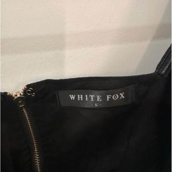 White fox corset crop top - size small - Picture 3 of 3